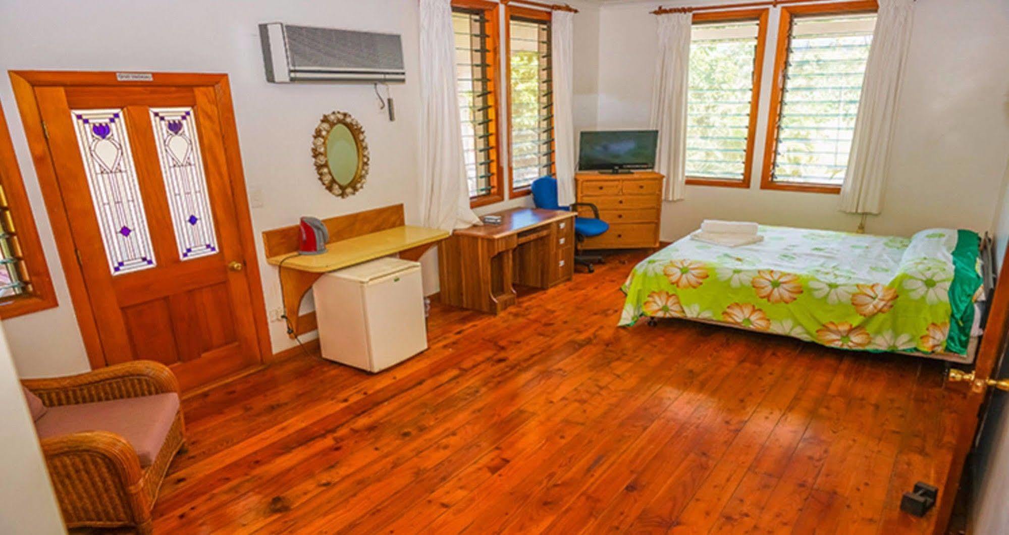 Lynn'S Getaway Hotel Apia Ngoại thất bức ảnh